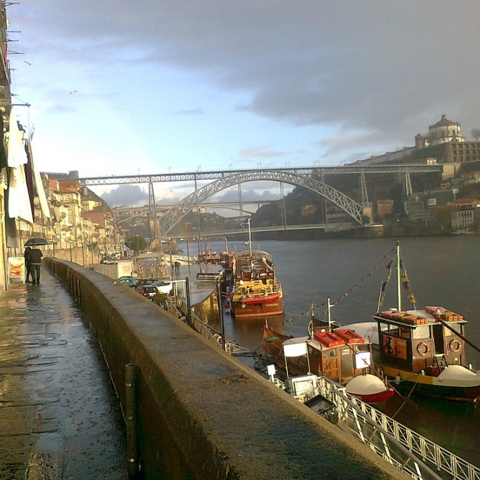 widok z Porto w deszczowy dzień
